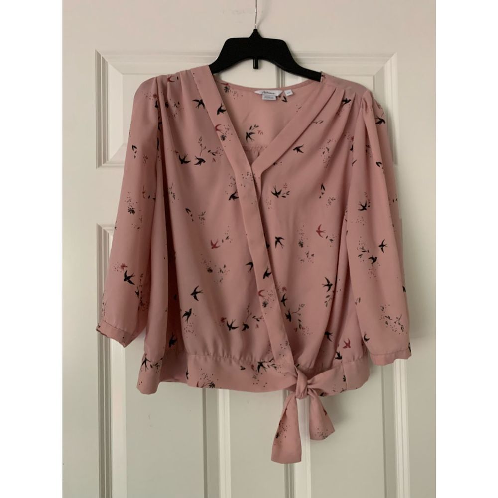 Reitmans Woman’s Pink Blouse size Medium